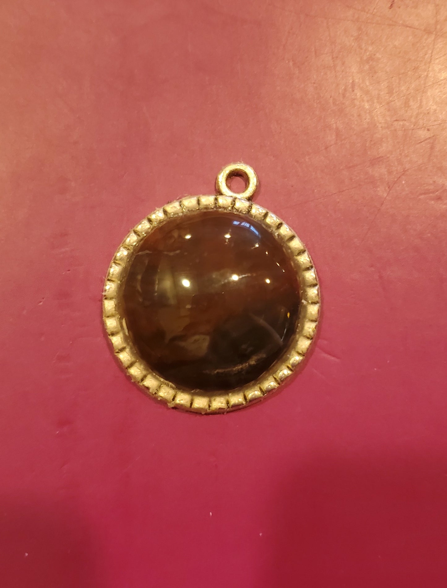 Goose Creek Jasper Necklace - 25mm Round Cab
