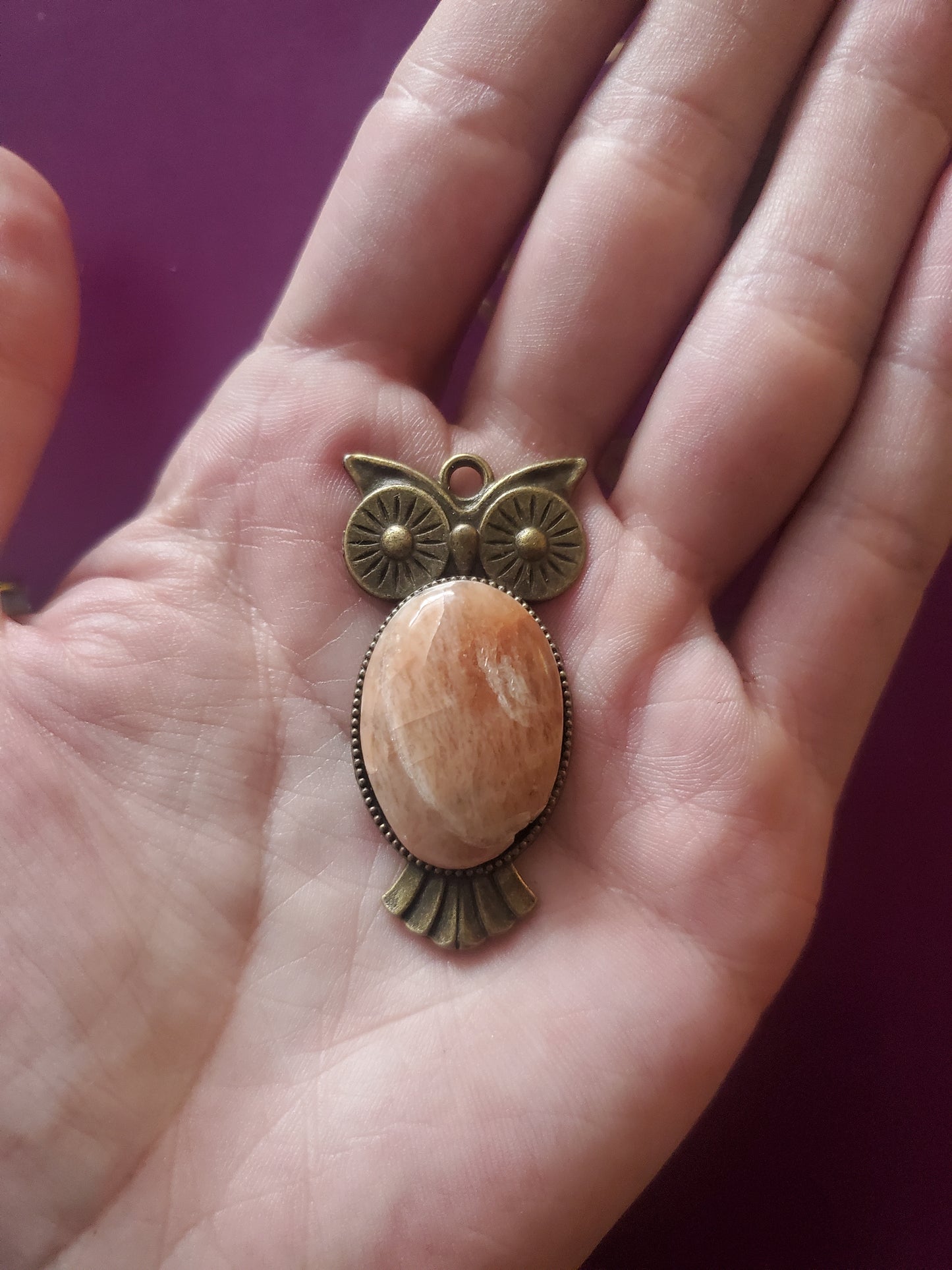 Outer Banks Feldspar Owl Pendant - 25x18mm Round Cab