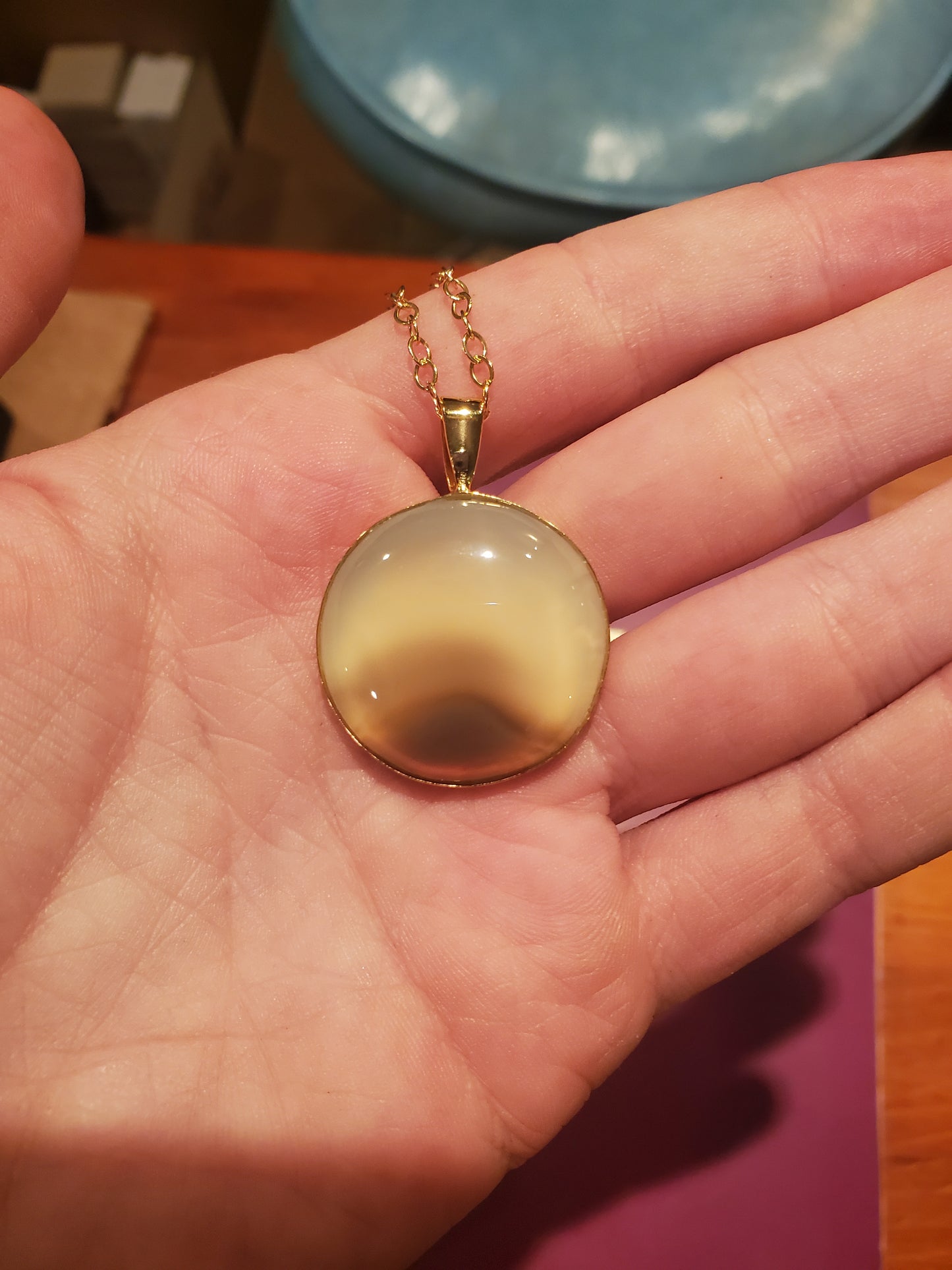 Road Creek Agate Necklace Pendant, 25mm Round Cab, Gold-Plated Silver