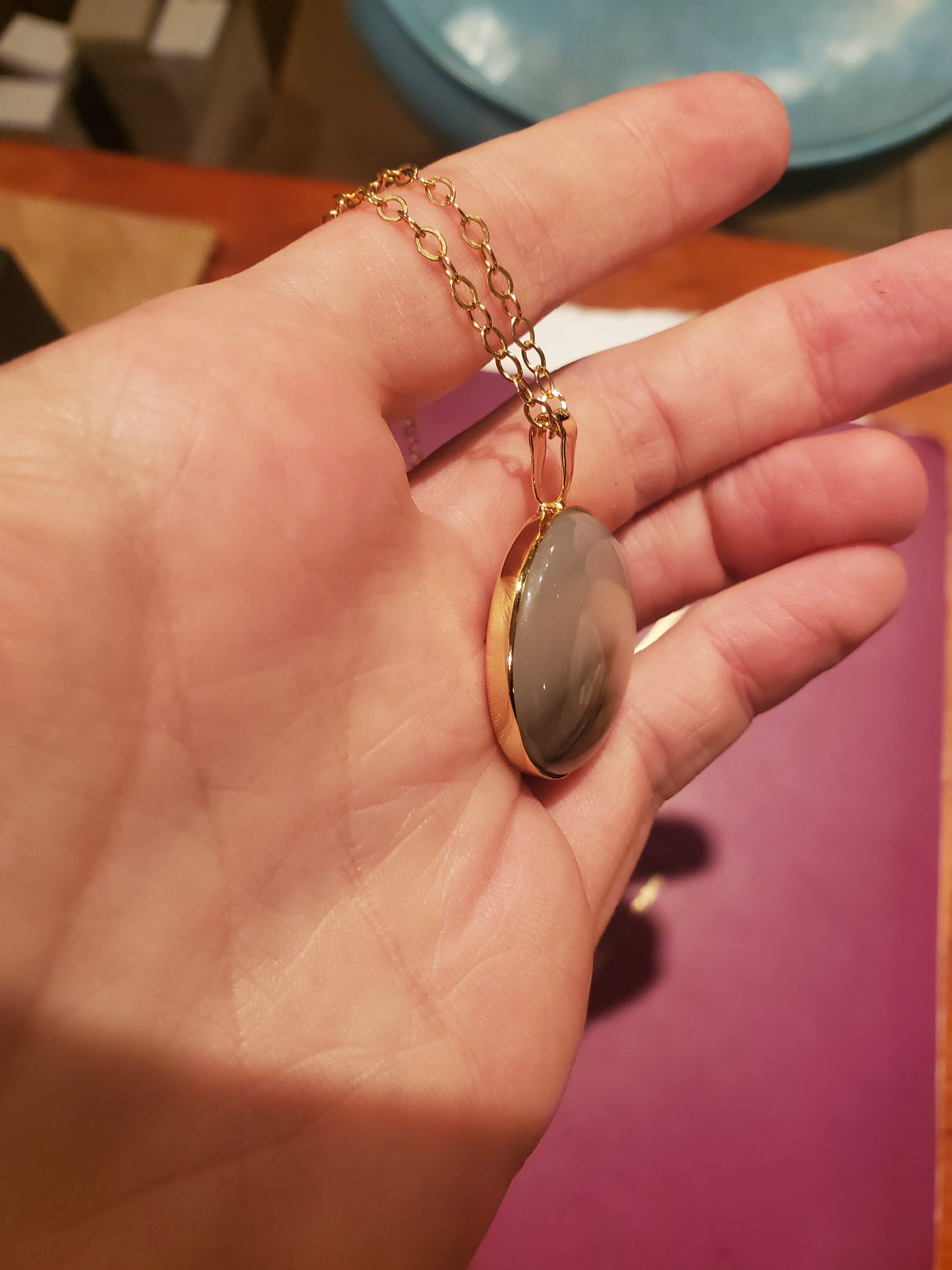 Road Creek Agate Necklace Pendant, 25mm Round Cab, Gold-Plated Silver