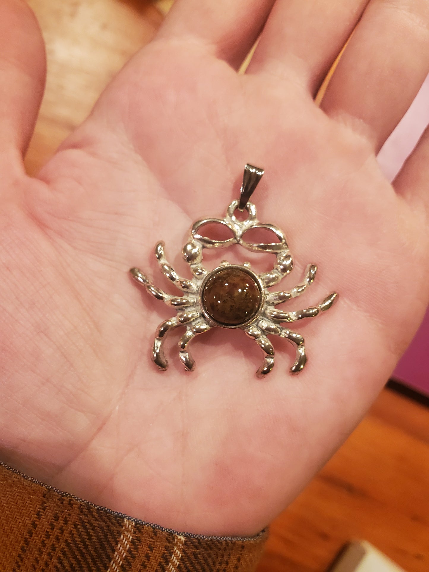 Agate Hill Crayon Jasper Crab Pendant - 10mm Cab, Alloy Setting