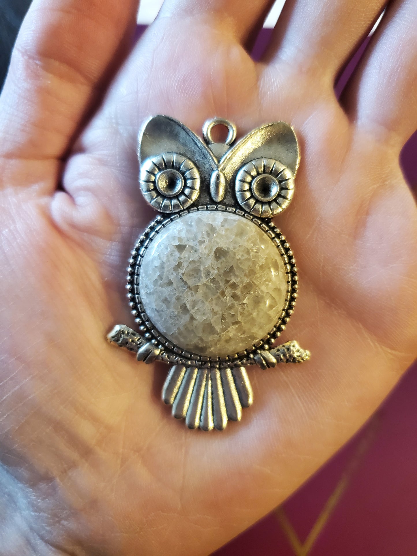 Granular Quartz Owl Pendant - 25mm Round Cab