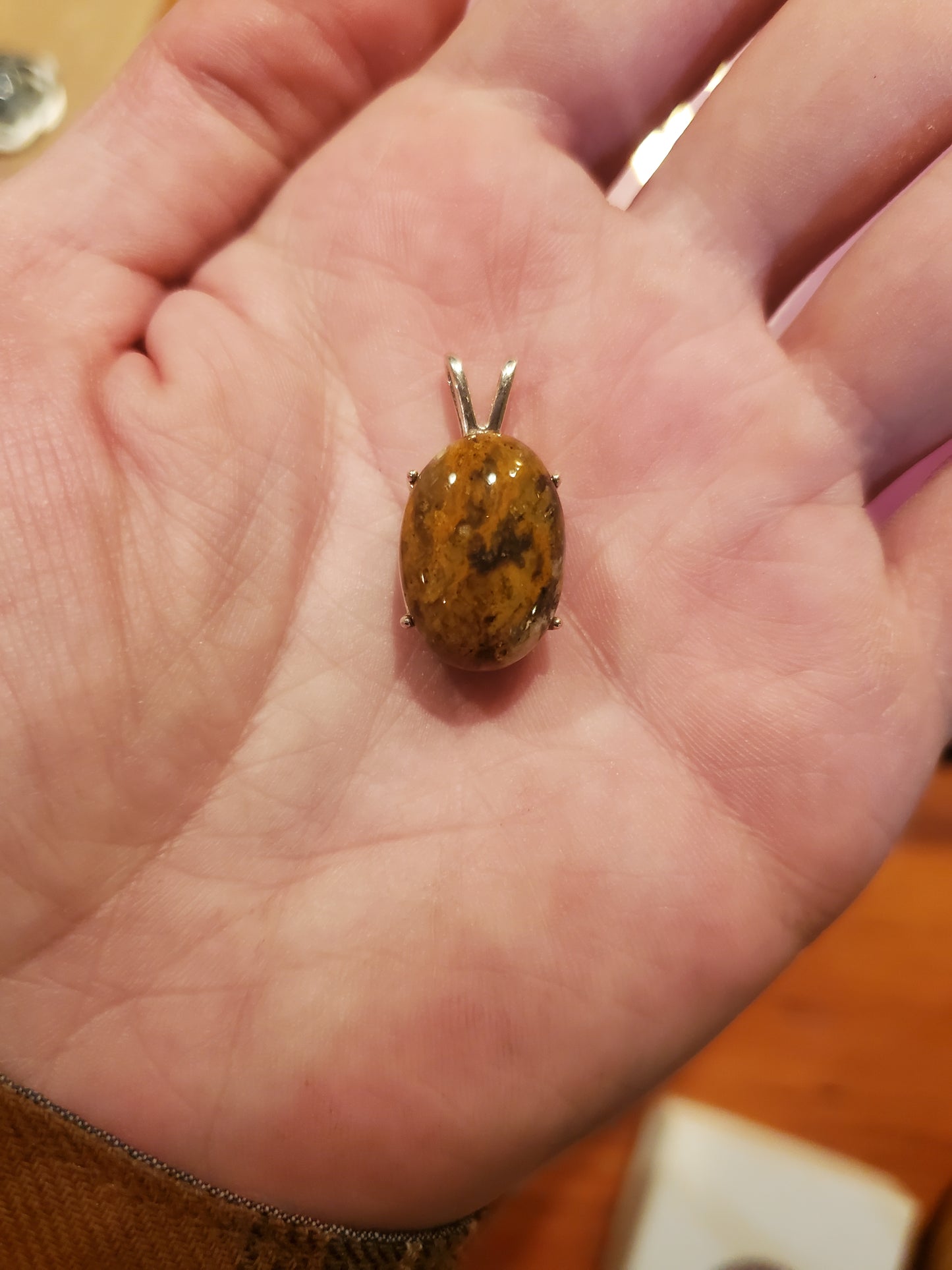 Nevada Honey Agate Pendant, 18x13mm Cab, Silver Necklace