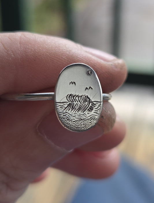 Ocean Wave Scene Engraved Ring - Size 9 Sterling Silver
